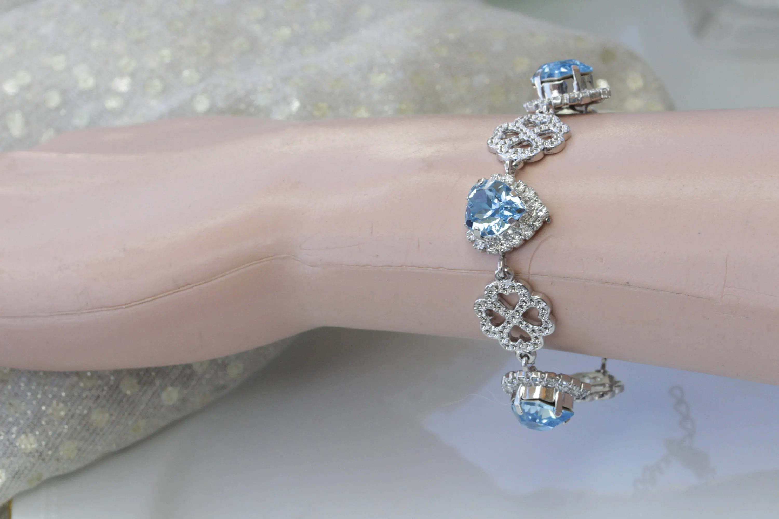 AQUAMARINE HEART BRACELET