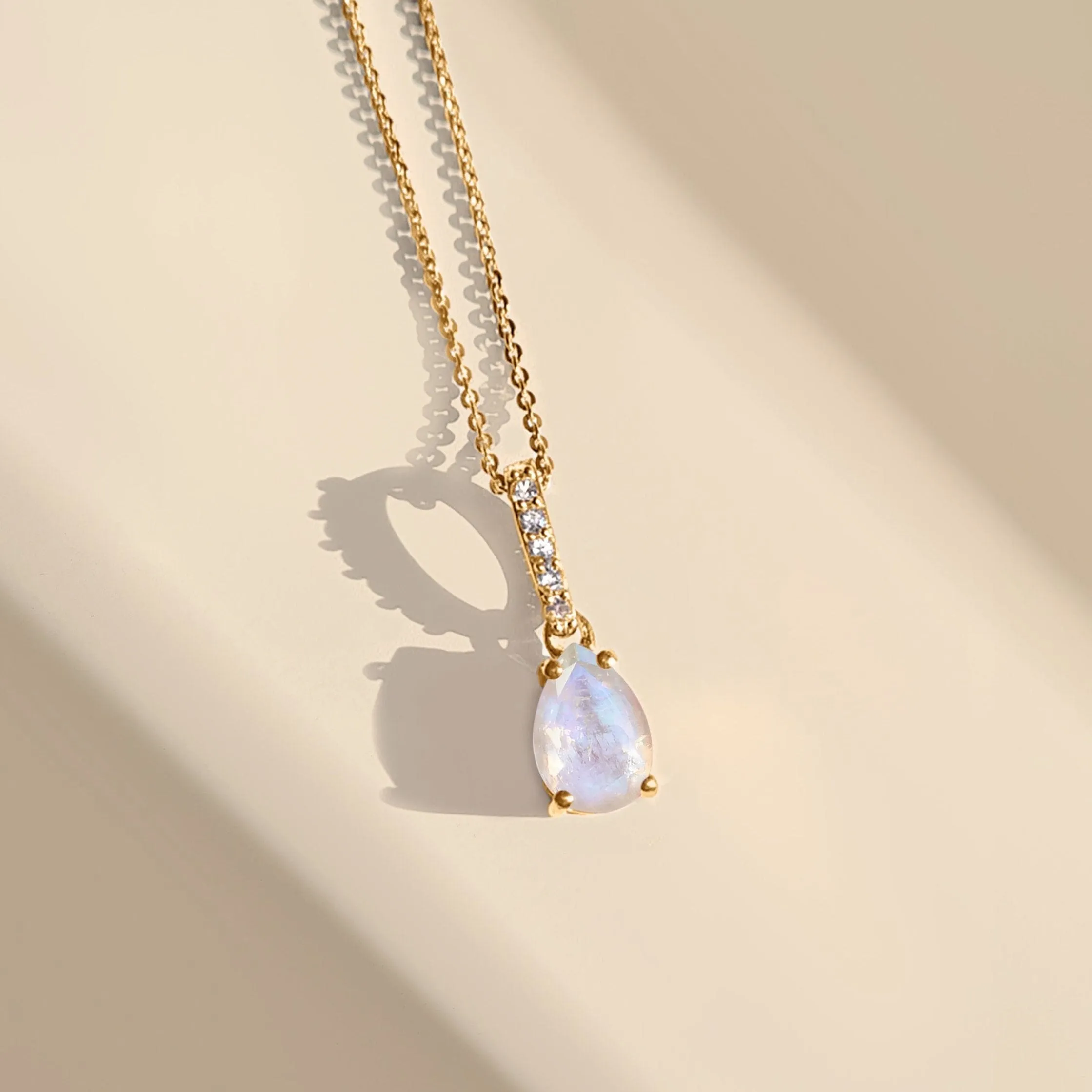 Moonstone Necklace Sway - June Birthstone