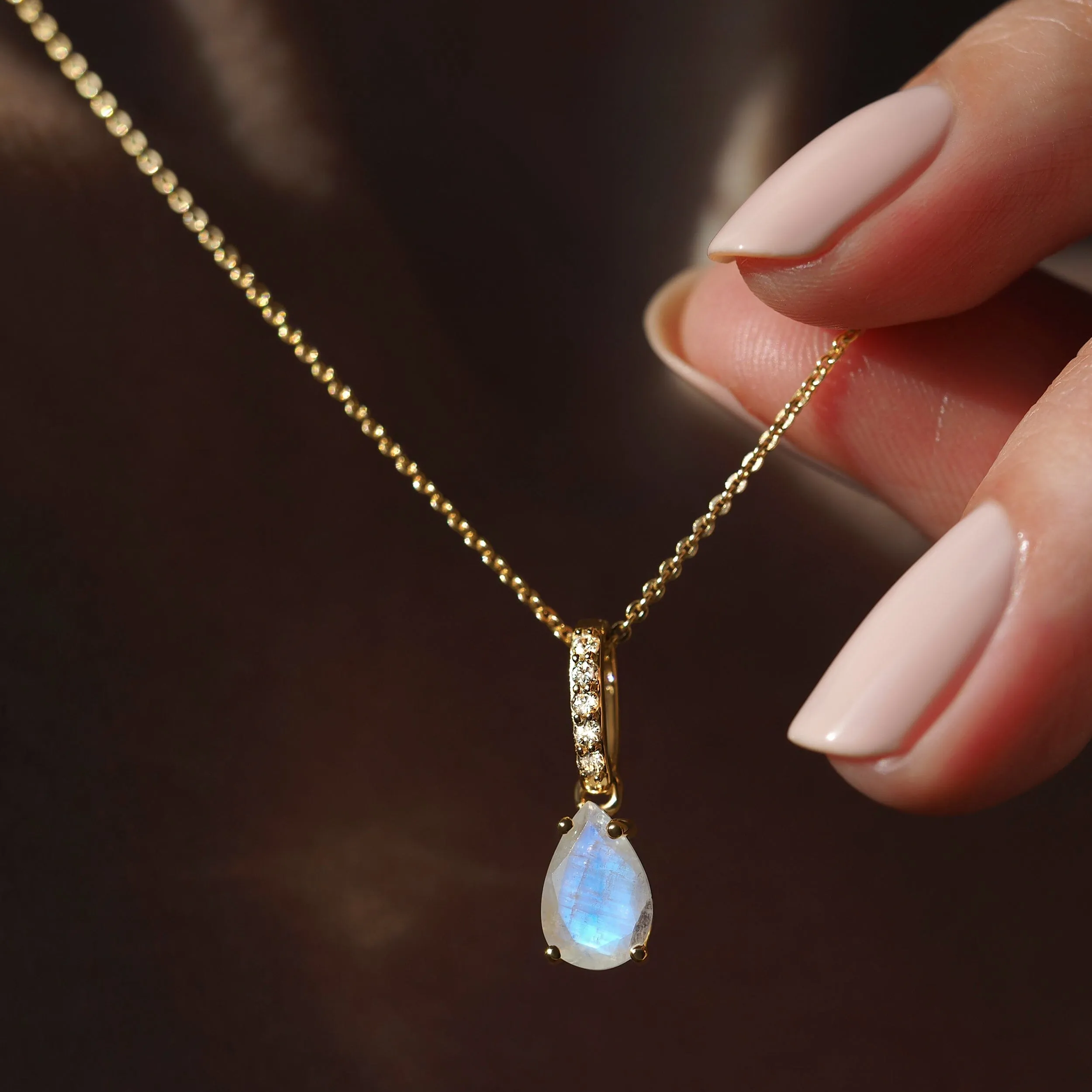 Moonstone Necklace Sway - June Birthstone